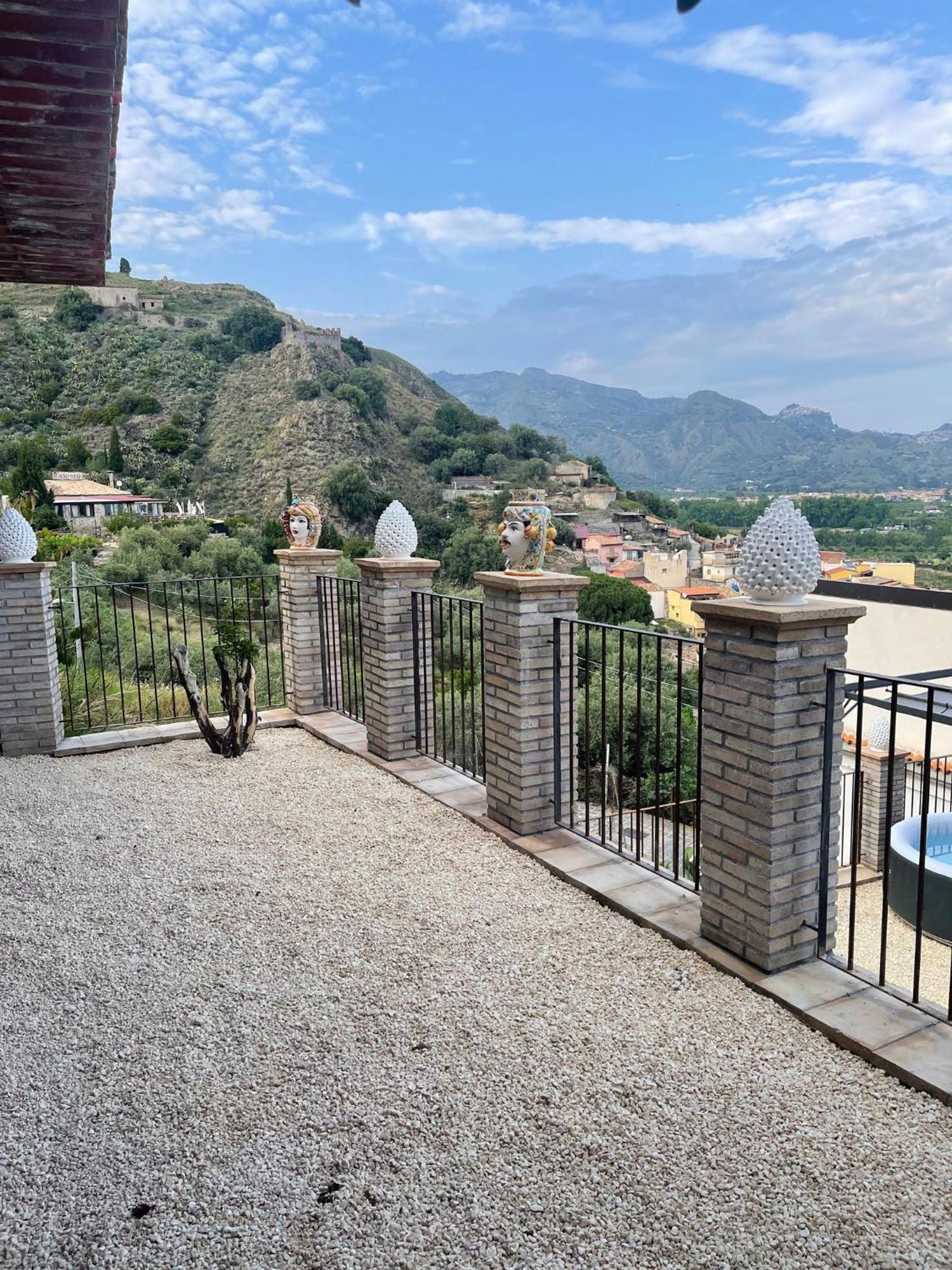 Bed and Breakfast Bed And Relax-Il Maniero Calatabiano Exterior foto